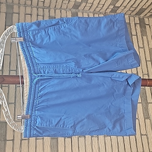 CHAPS Sports  Pull On Shorts.     Sz Large - Picture 1 of 8